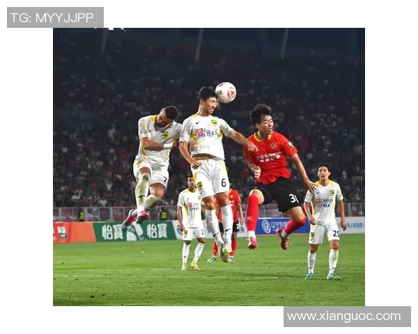 广州足球队在最新足球状态排行榜中荣登第六名展现强劲实力与潜力 广州足球队在最新足球状态排行榜中荣登第六名展现强劲实力与潜力