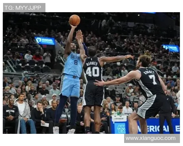 德阿隆福克斯如何在NBA赛场上展现领袖风范与卓越才华