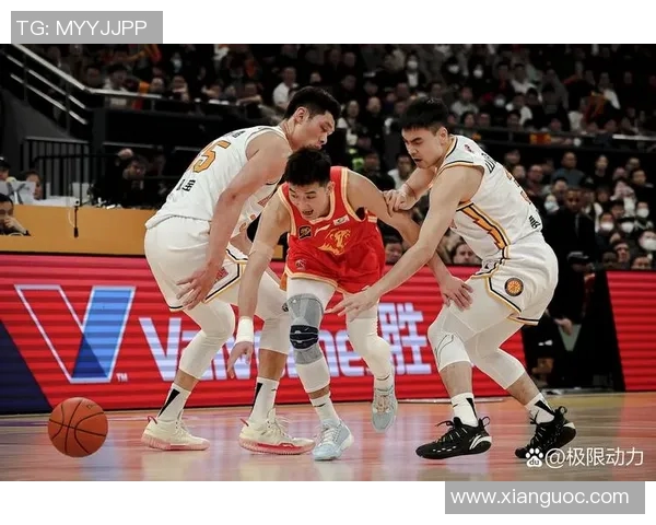 第24轮激战深圳队迎战广厦队争夺季后赛关键胜利