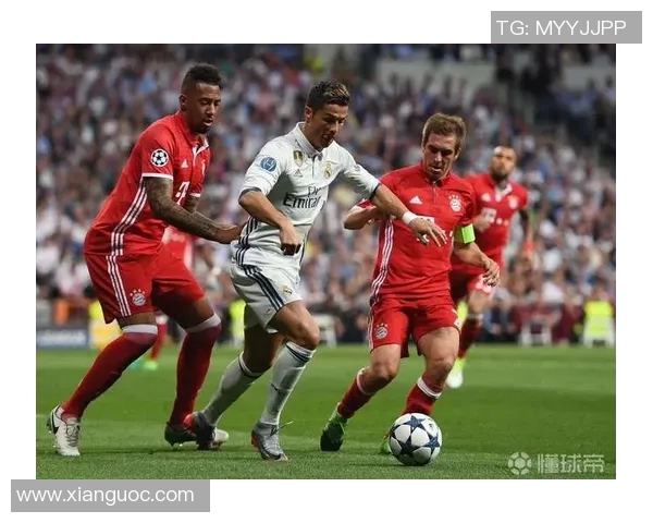 皇马与拜仁经典对决重播回顾精彩瞬间与战术分析