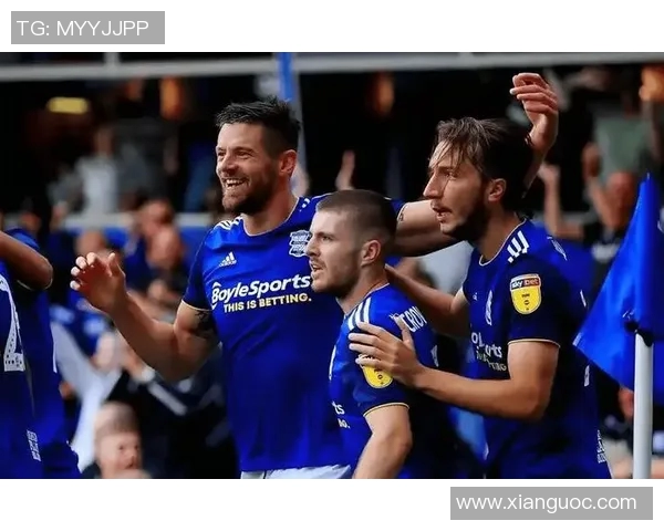 伯明翰城与考文垂的激烈对决揭示英冠联赛的竞争魅力与球队实力较量