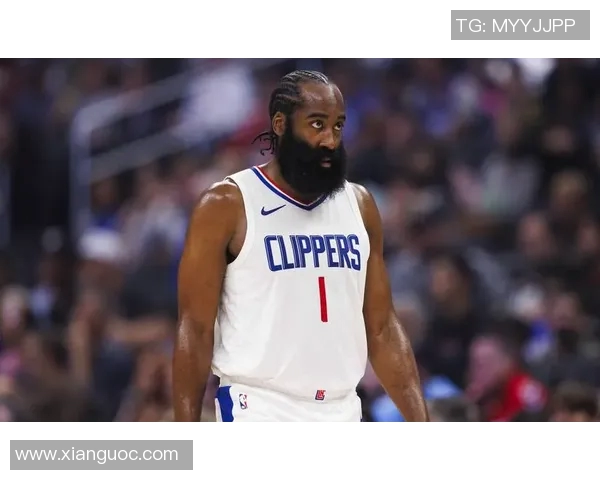 莱昂纳德缺席引发热议快船被联盟警告面临处罚风险