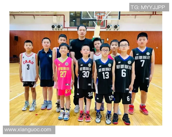 李芳的篮球人生：从热爱到坚持的深度对话与成长之路MBA