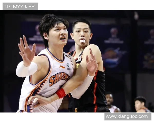 周鹏:从篮球场上的传奇到生活中的奋斗者,见证青春与梦想的交汇点 周鹏:从篮球场上的传奇到生活中的奋斗者,见证青春与梦想的交汇点