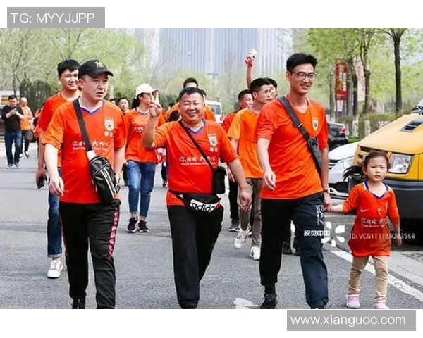 恒丰与上港球迷激情对决共同见证足球魅力与团队精神的碰撞
