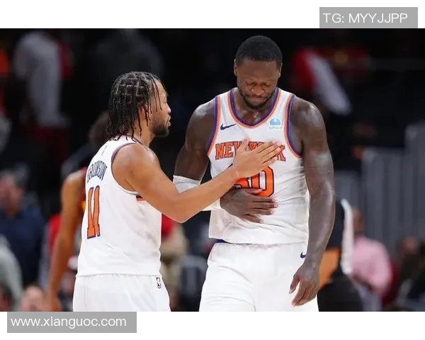 戴维斯与埃辛的对决谁能在篮球场上笑到最后 戴维斯与埃辛的对决谁能在篮球场上笑到最后