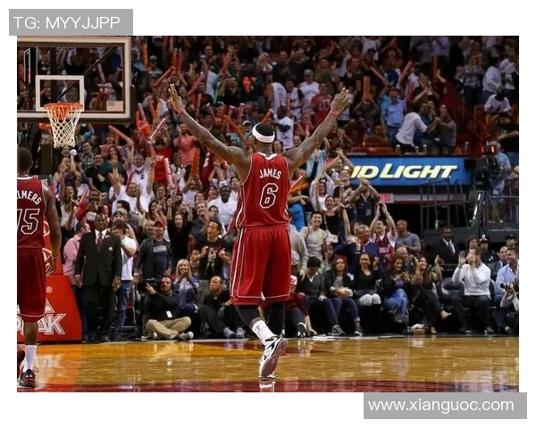 热火与山猫激战27回合球迷热情高涨赛场气氛火爆 热火与山猫激战27回合球迷热情高涨赛场气氛火爆